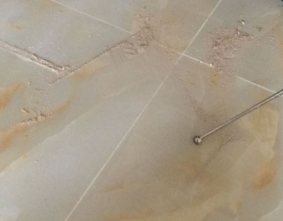 博兴瓷砖空鼓维修公司分享粘合剂选择不当在瓷砖铺贴过程中可能导致以下问题